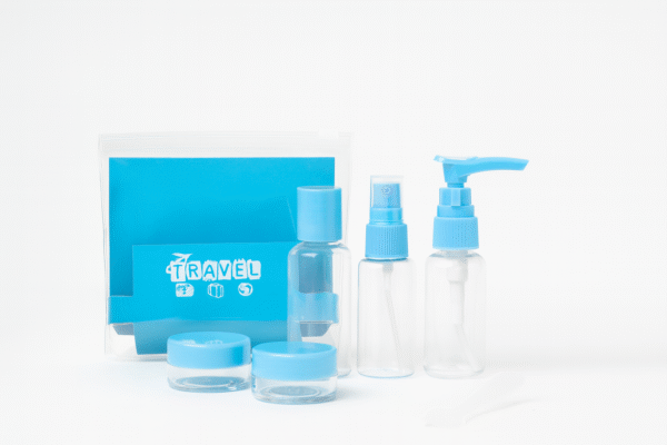 Kit de Voyage 6 pièces avec Pochette