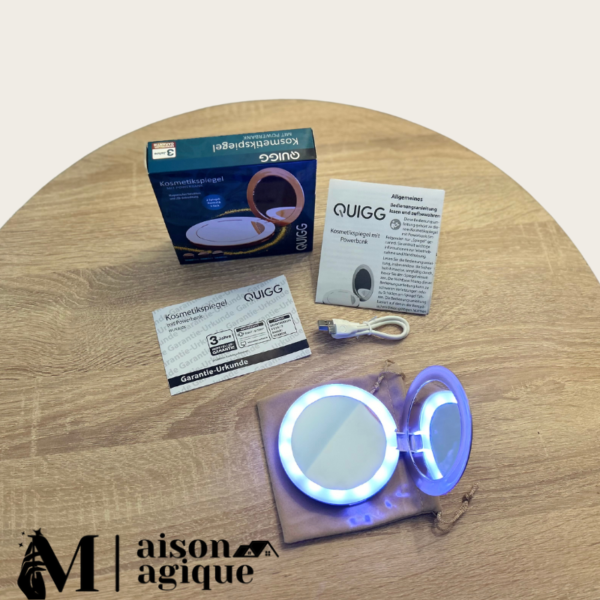 Miroir de maquillage et power bank